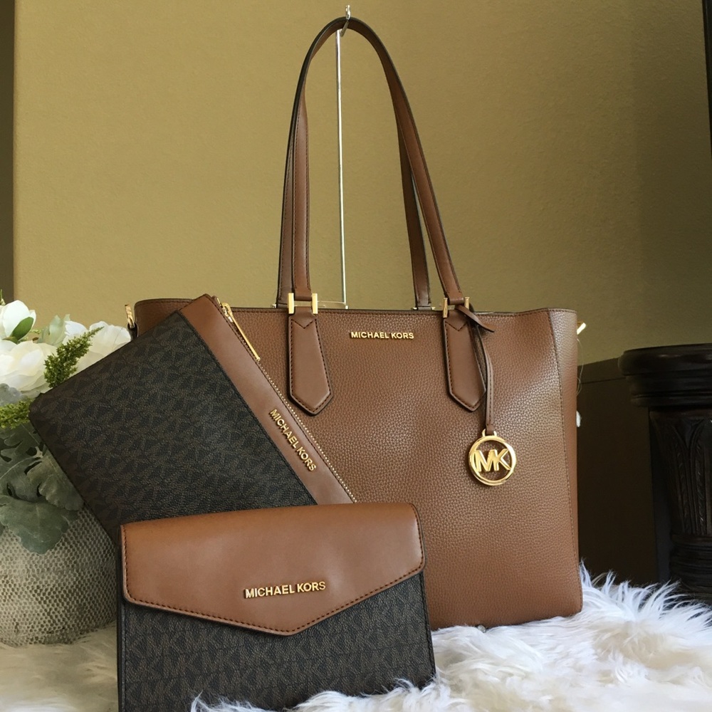 Last set✨Michael Kors 3 in 1 Kimberly tote set - Picture 2 of 8